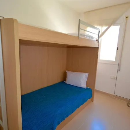 Aqua Large 3 Bed Looking On To The Beach * Sitges